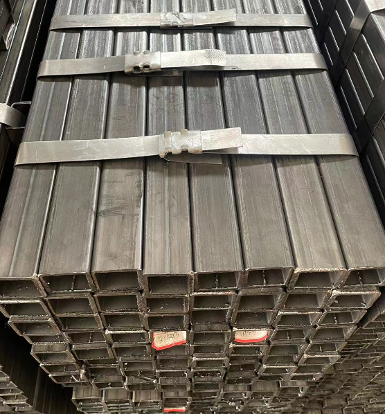 静安工业用梯子 镀锌管焊接梯子 铁梯子方管梯